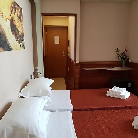 Louisiana Hotel