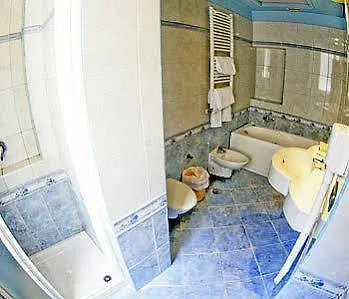 Hotel Louisiana *